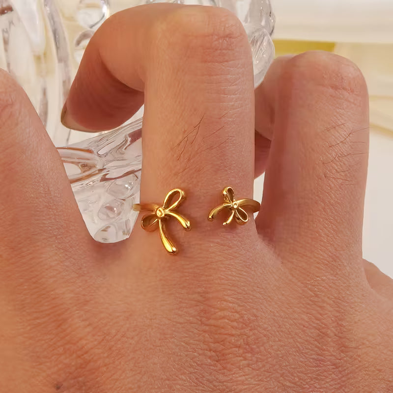 Twin Bow Love Ring