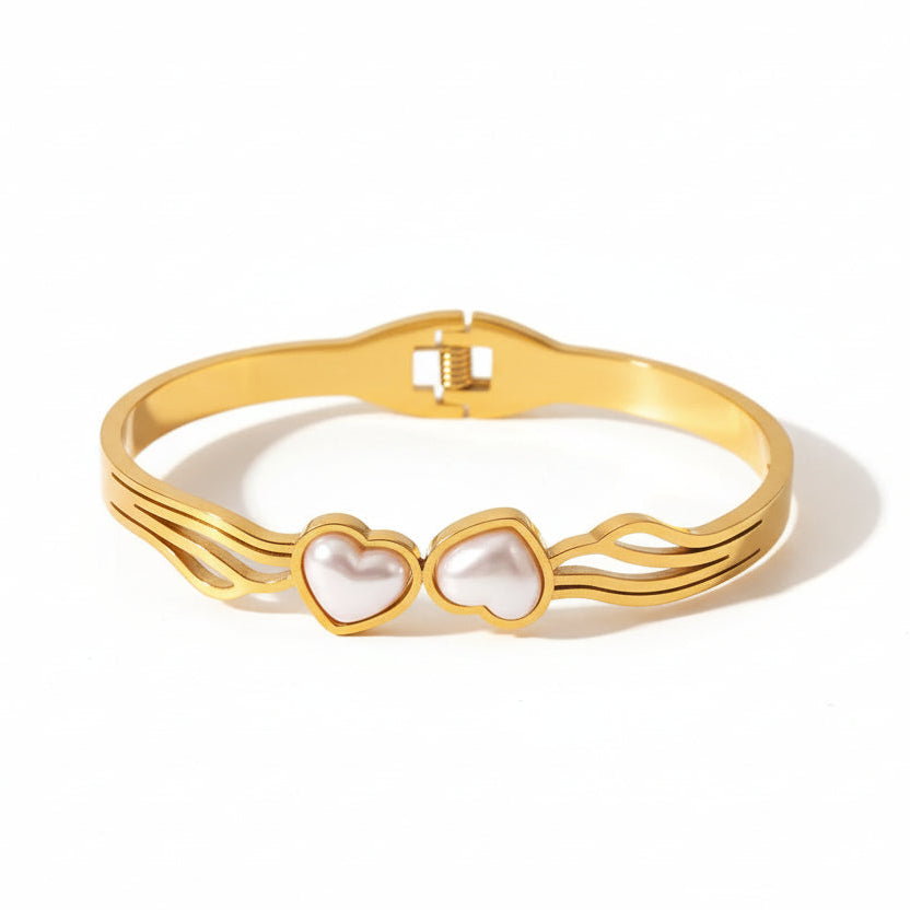 Amora Heart Bangle
