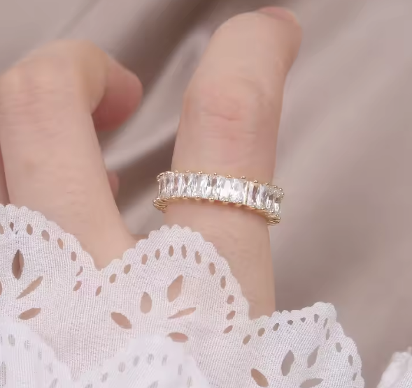 Crystal Line Ring