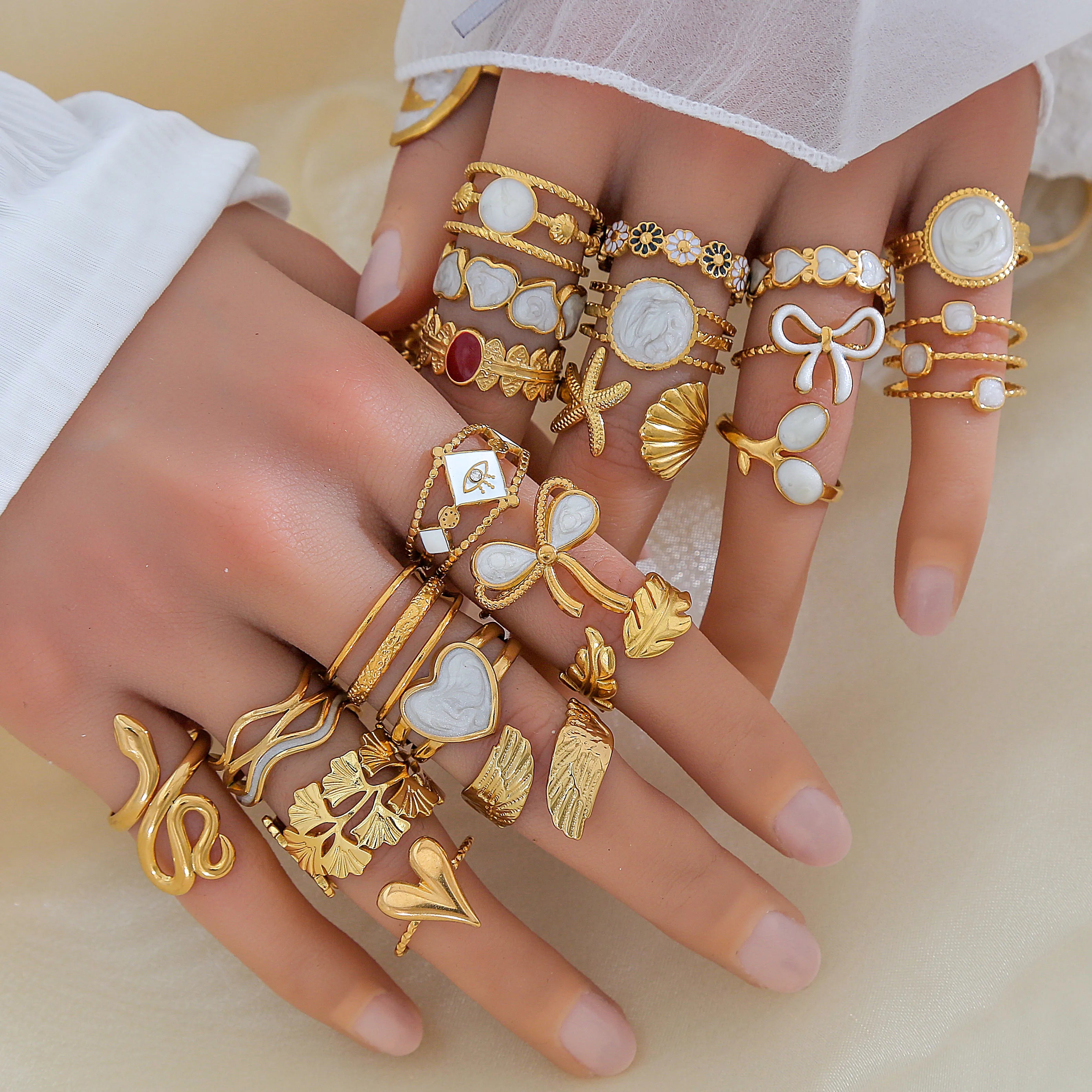 Wholesale Jewelry Modern Style Commute Heart Shape Floral 304 Stainless Steel 18K Gold Plated Rings