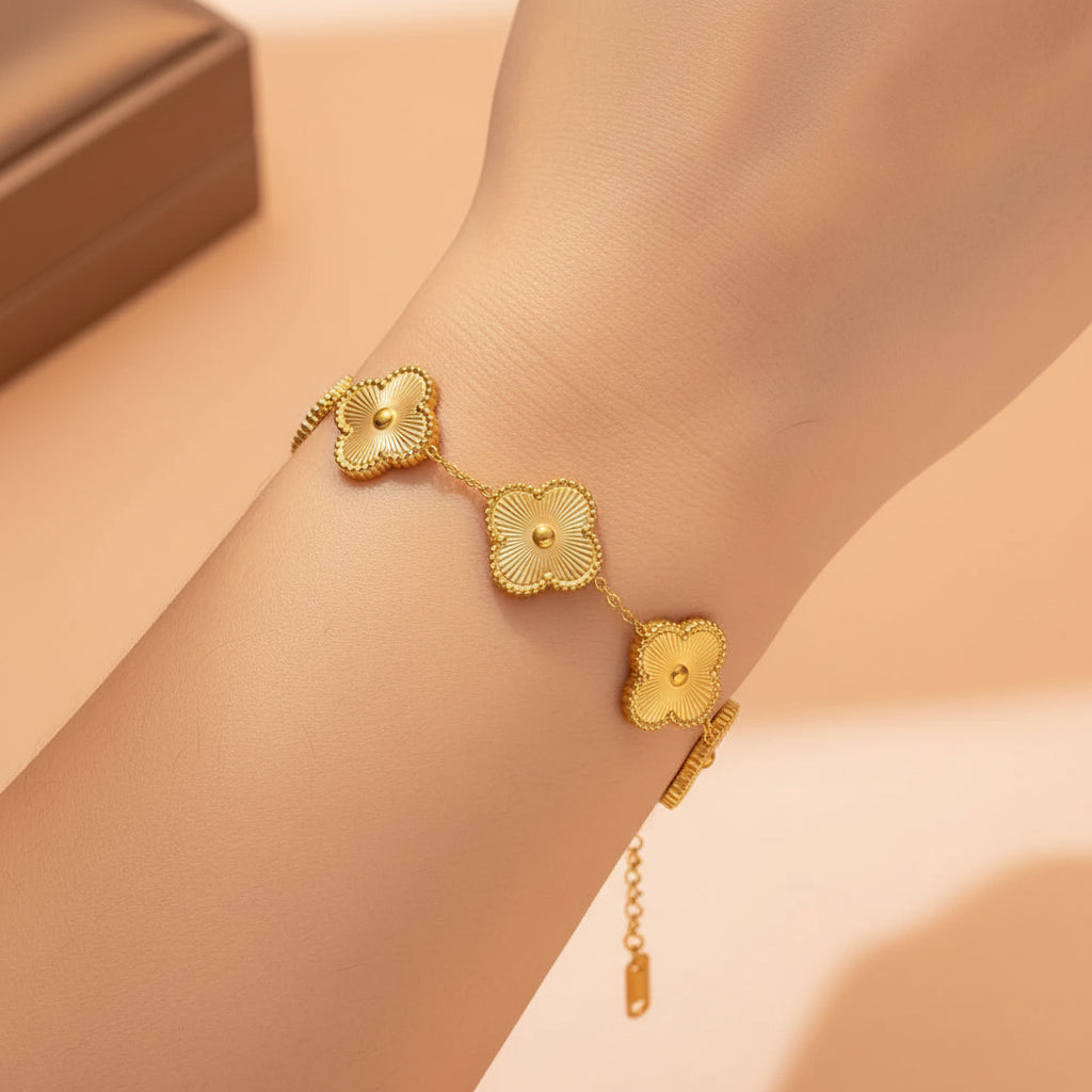 Signature Clover Bracelet