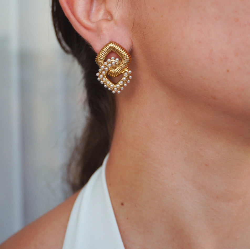 Pure Diva Earrings