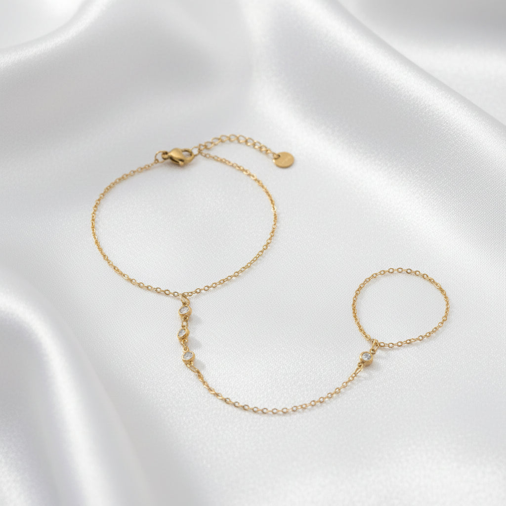 Muse Line Finger Chain