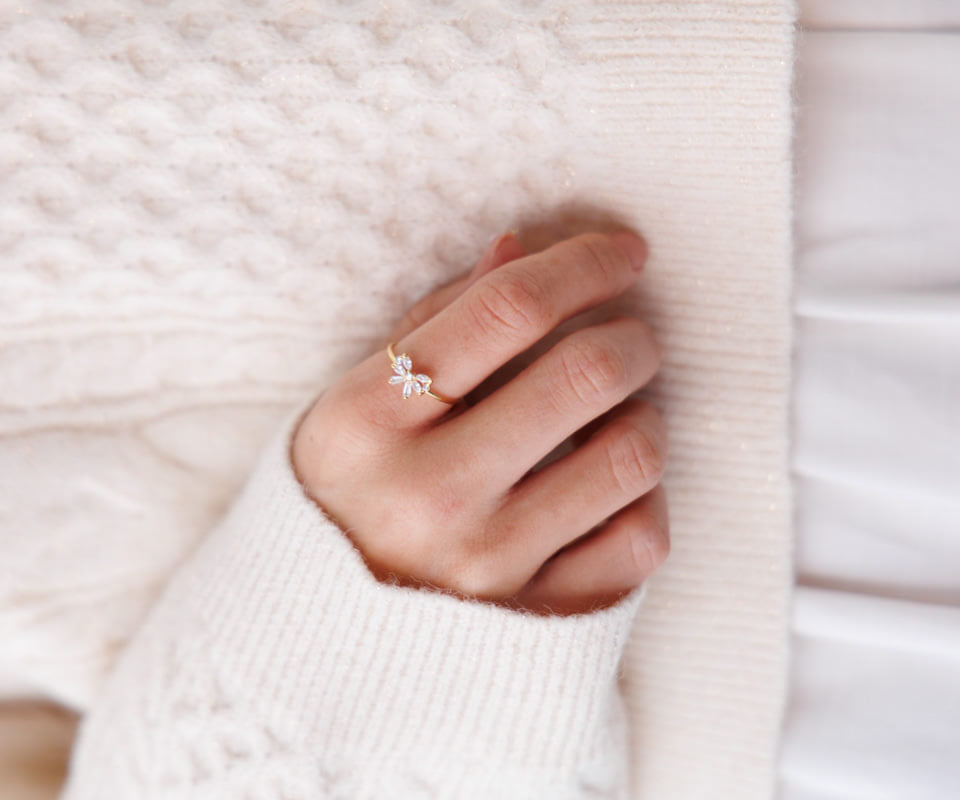 Golden Bow Zircon Ring