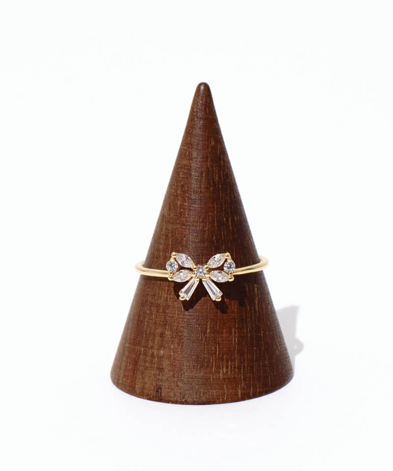 Golden Bow Zircon Ring