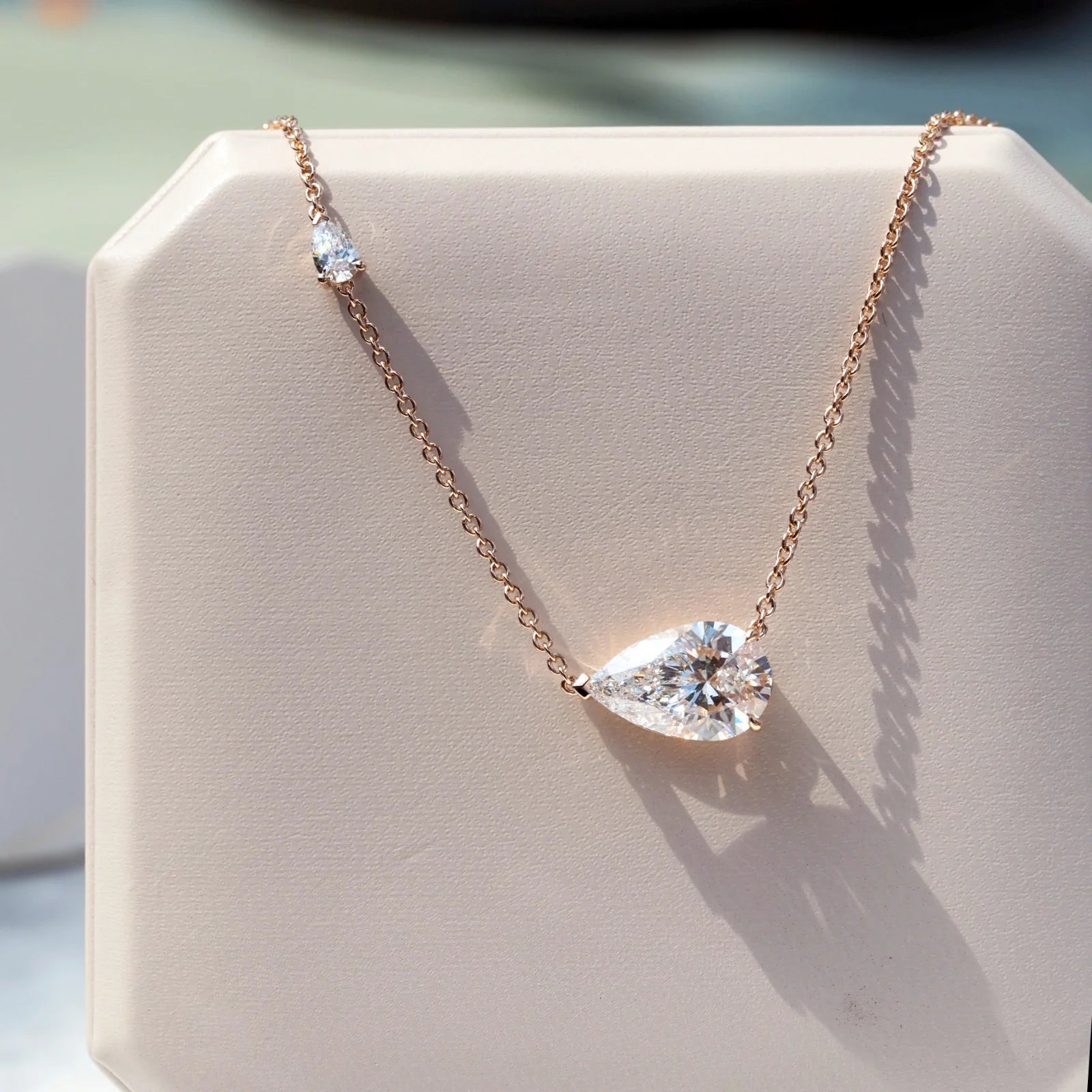 Gilded Glow Chain