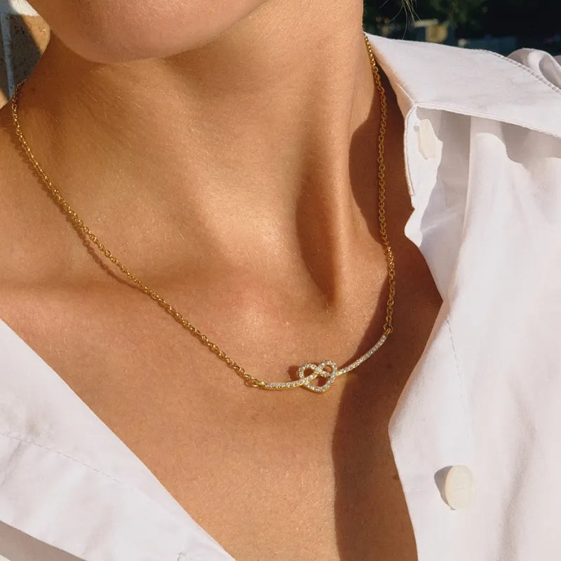 Knotty Heart Chain
