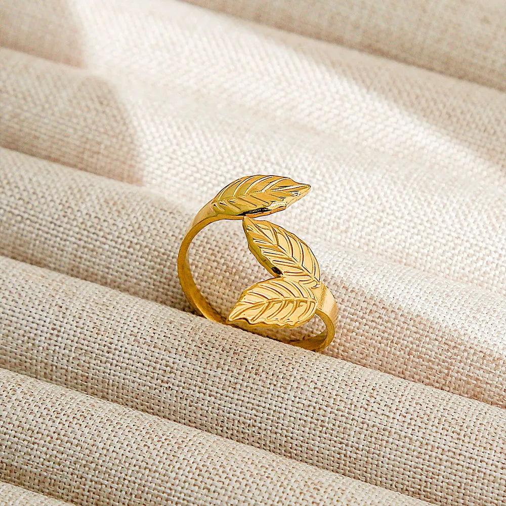 Belief Leaf Ring