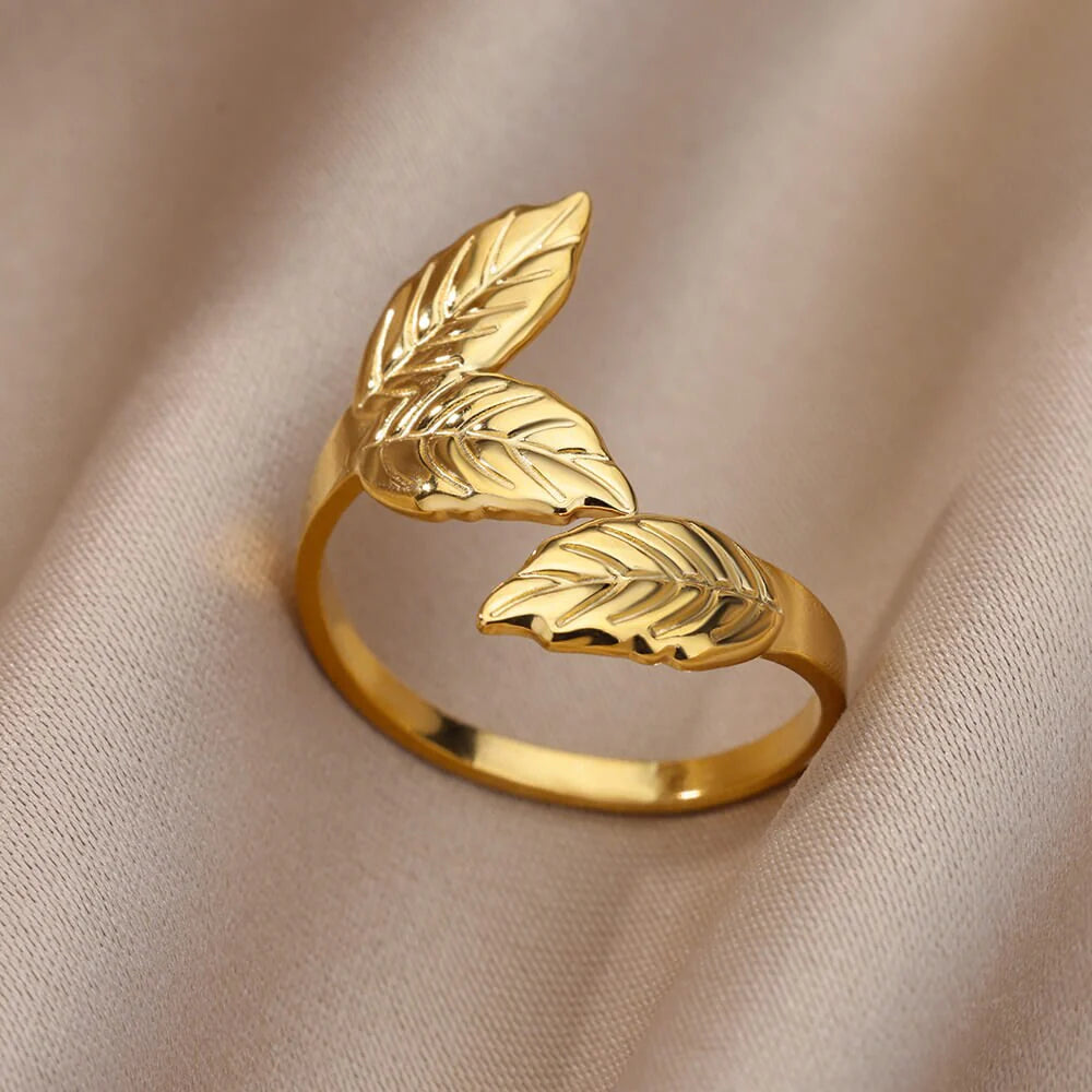 Belief Leaf Ring