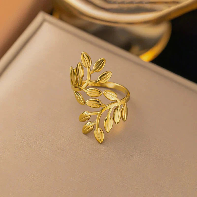Leafy Swirl Ring
