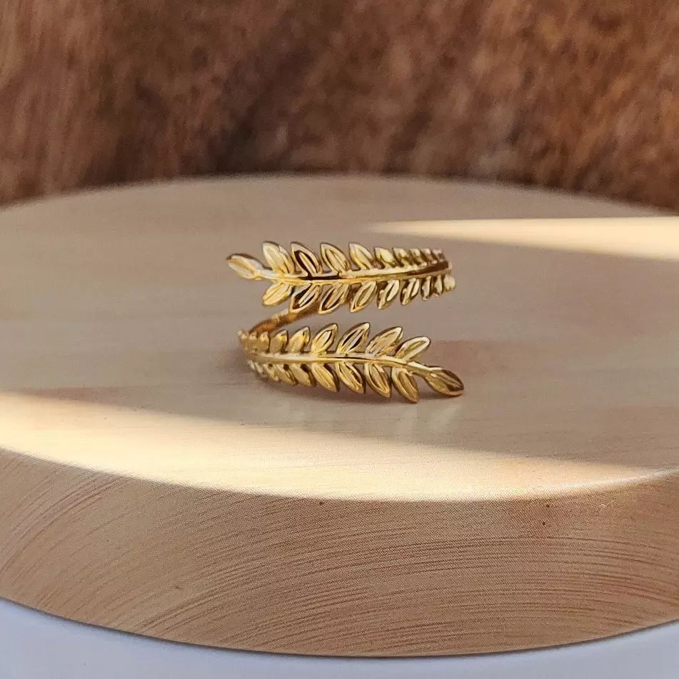 Leafy Swirl Ring