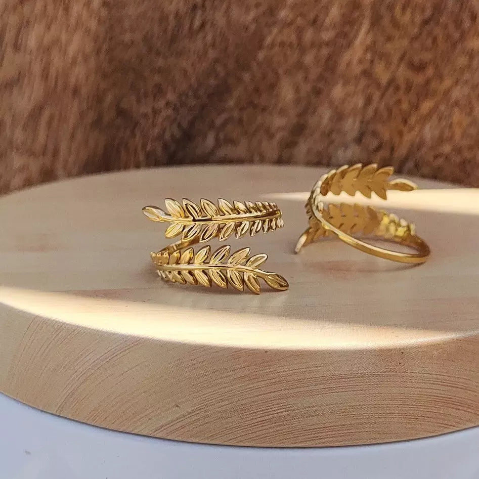 Leafy Swirl Ring