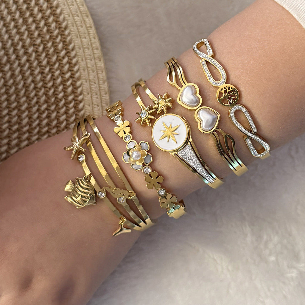 Amora Heart Bangle