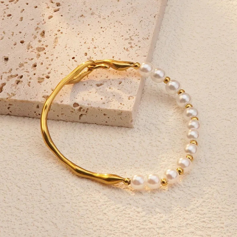 Zyra Pearl Bracelet